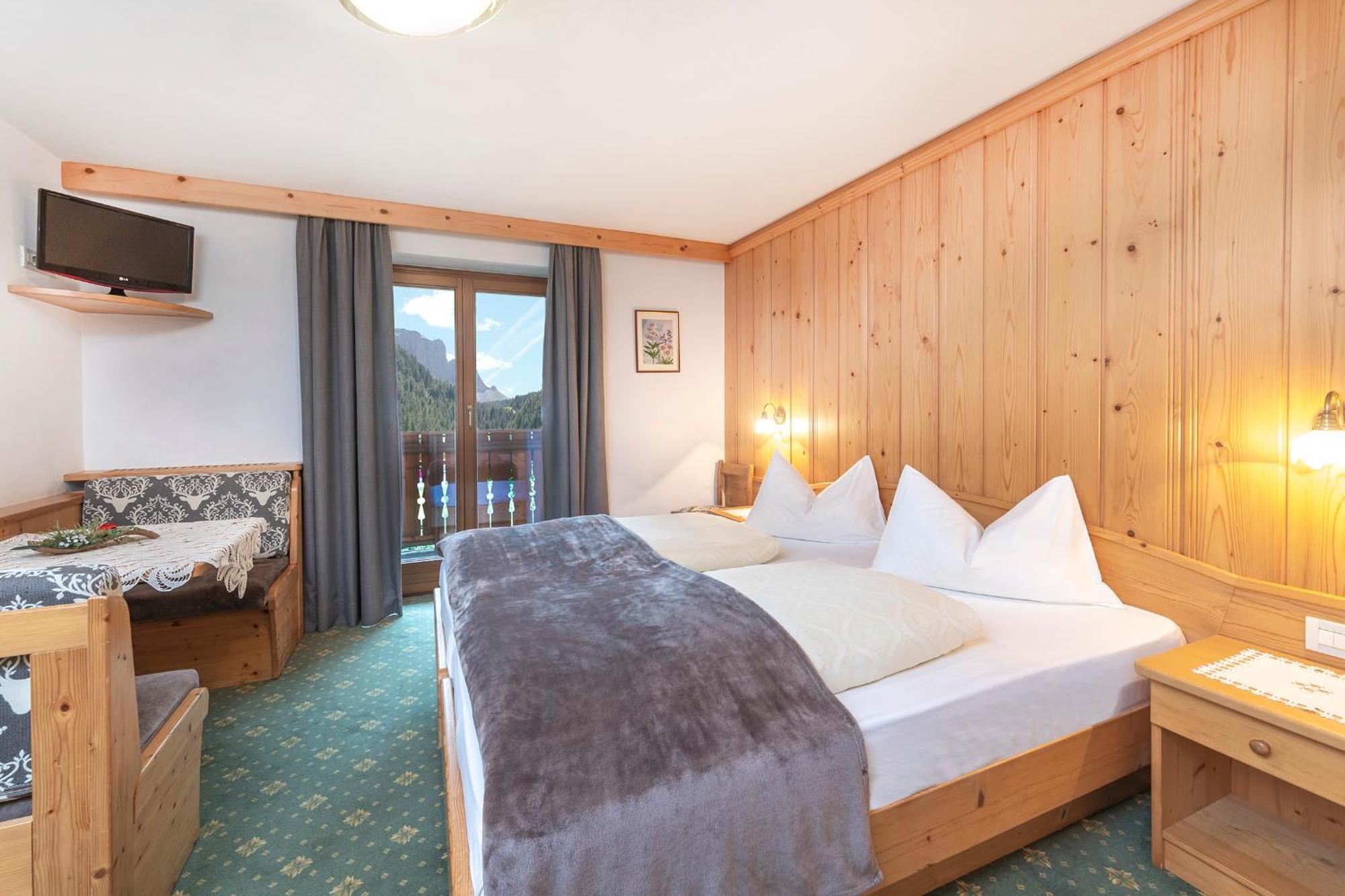 Hotel Jagdhof Selva di Val Gardena Quarto foto